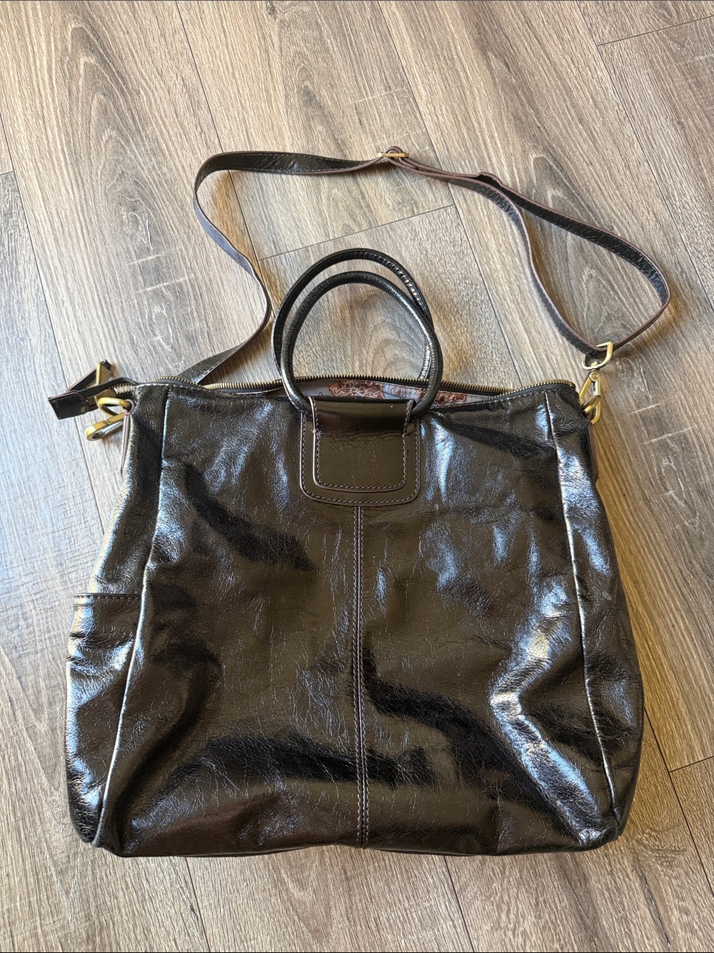 HOBO Sheila Leather Crossbody bag